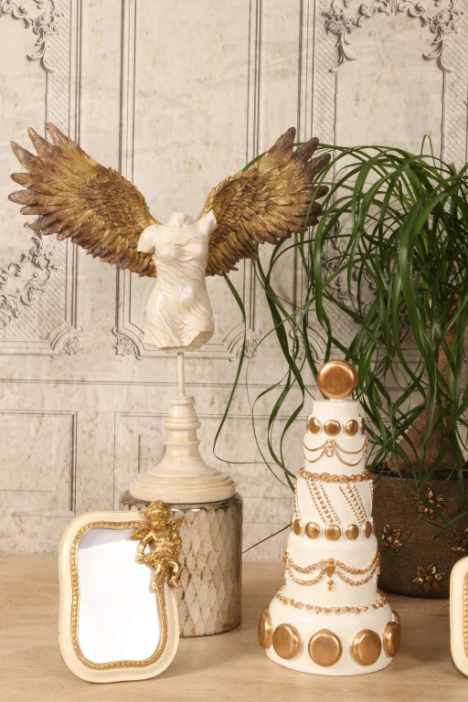 Torta decorativa - bianco/crème con oro - 33,5 cm - resina artificiale